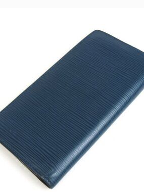 Louis Vuitton Epi Brazza Wallet (Bleu Celeste) INCLUDES CERT OF AUTHENTICITY
